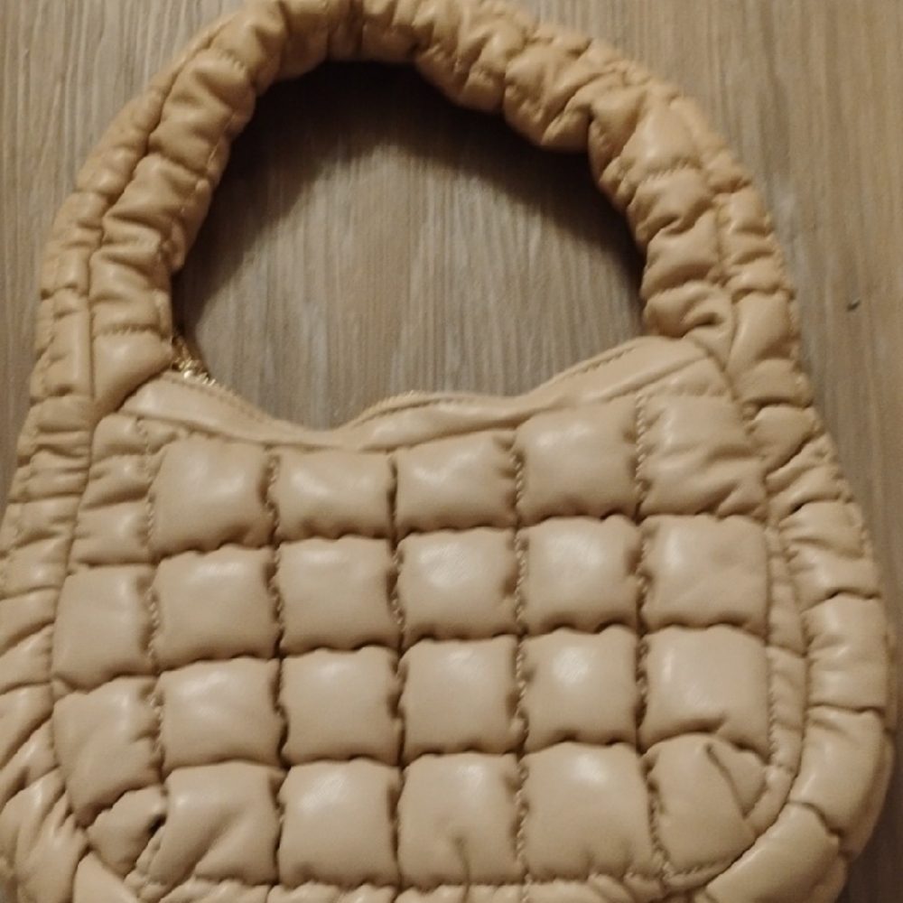 Chic Beige Quilted Shoulder Bag